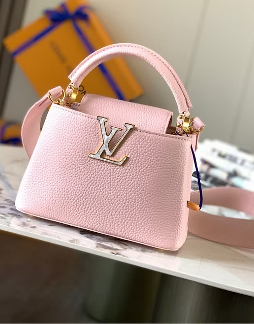 Louis Vuitton Capucines Pink Small
