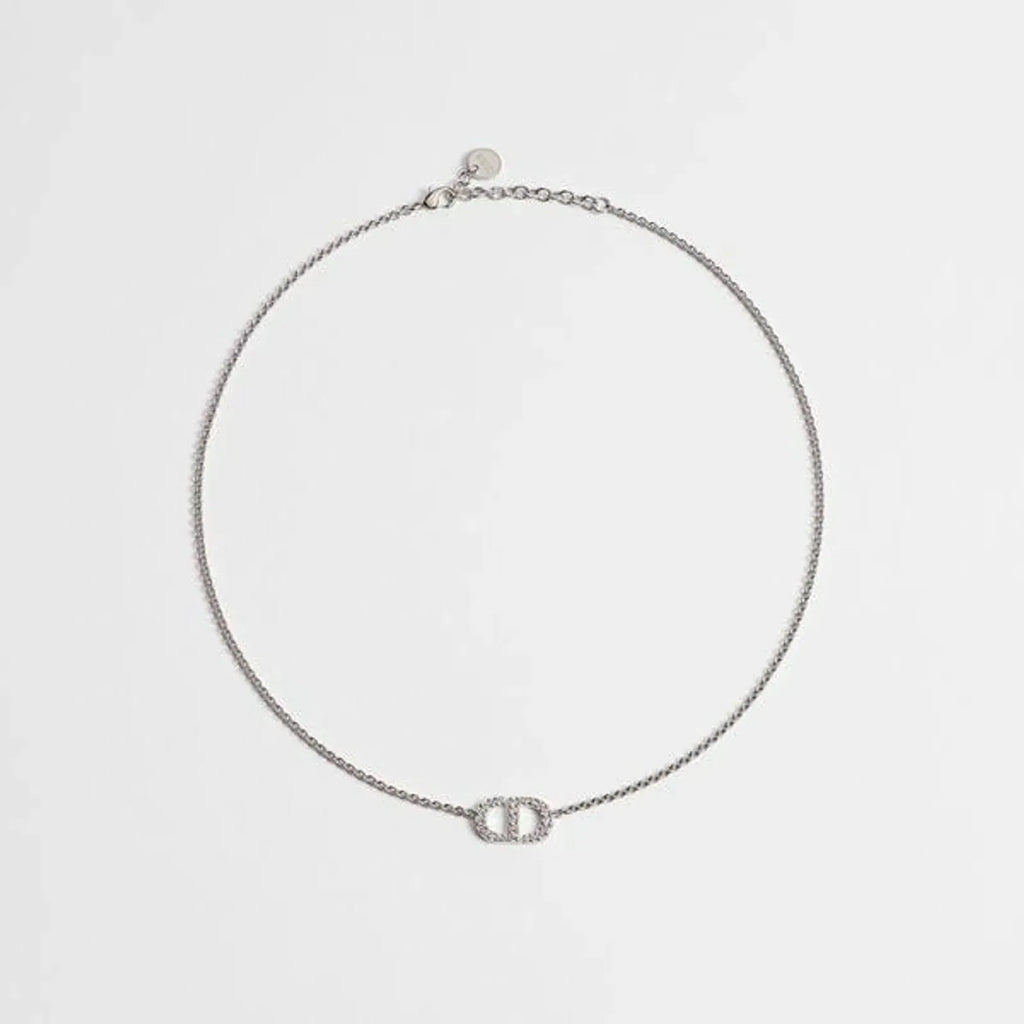 Model Dior Necklaces