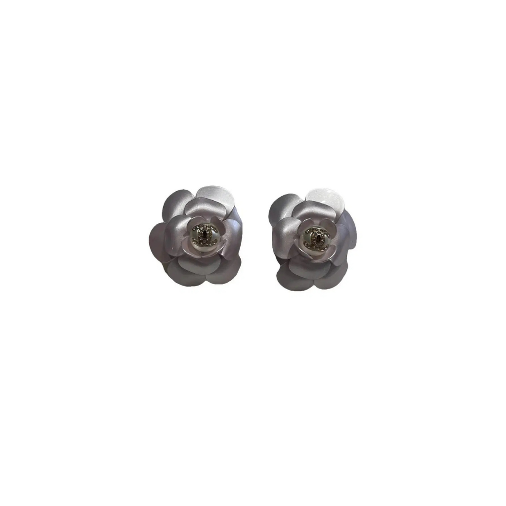 Camélia pearl earrings