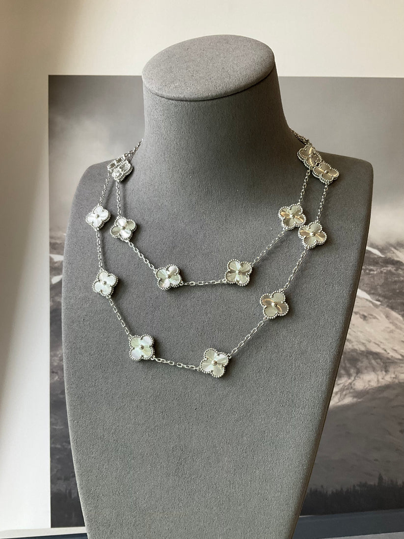 Vintage Alhambra necklace
