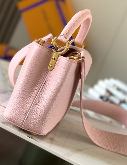Louis Vuitton Capucines Pink Small
