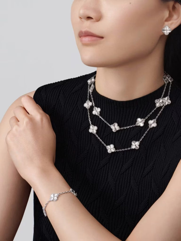 Vintage Alhambra necklace