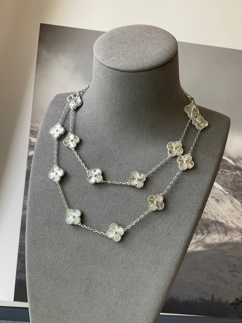 Vintage Alhambra necklace