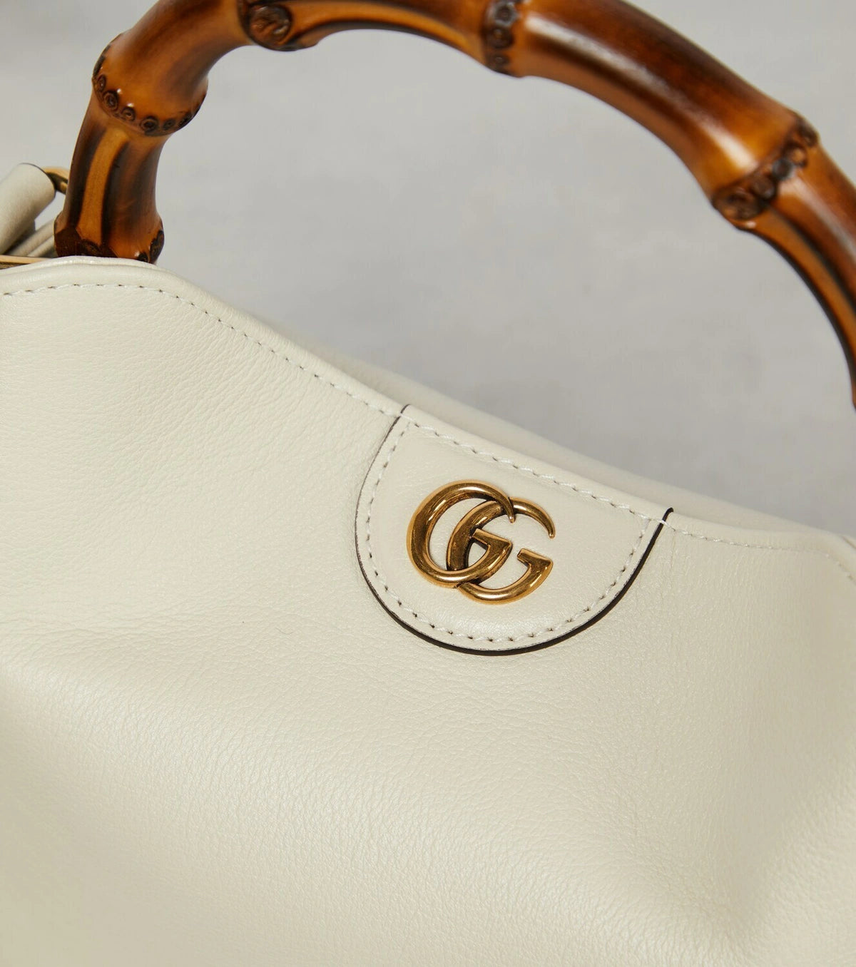 Gucci Diana small leather shoulder bag