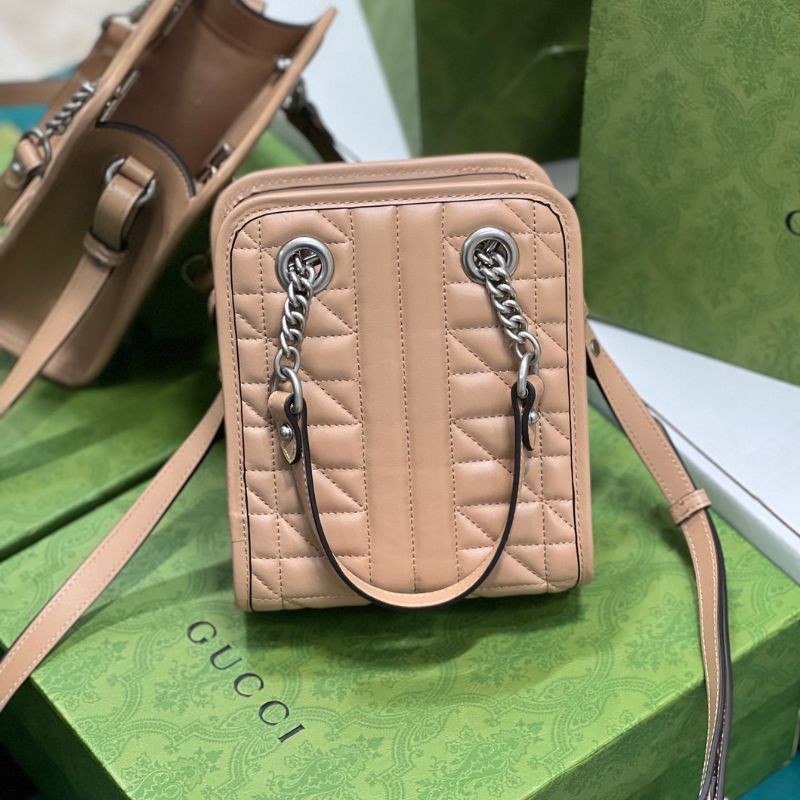 Gucci Leather Quilting GG Marmont Handbag