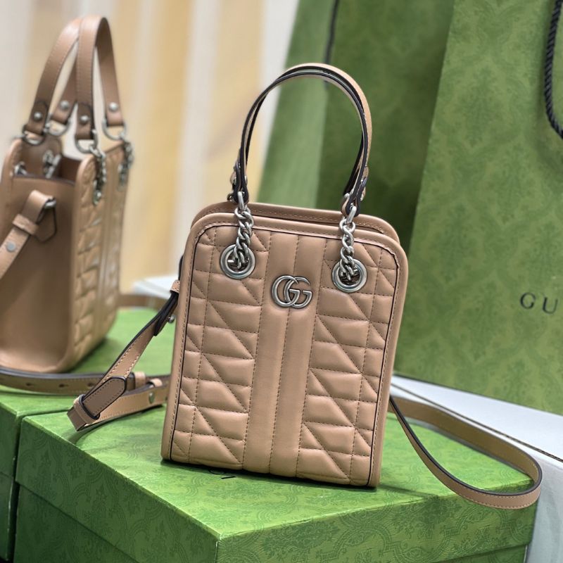 Gucci Leather Quilting GG Marmont Handbag