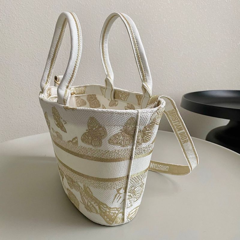 Dior Hat Basket White Gold-Tone Macrocannage Embroidery Bag