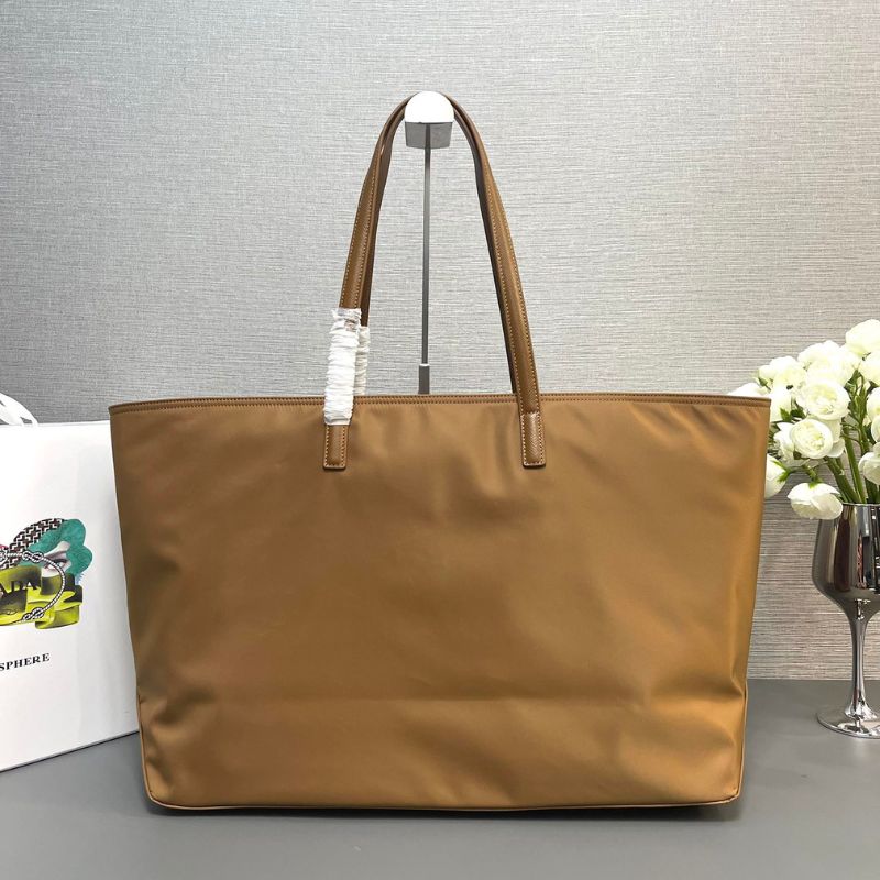 Prada Re-Edition 1978 Large Tote Bag