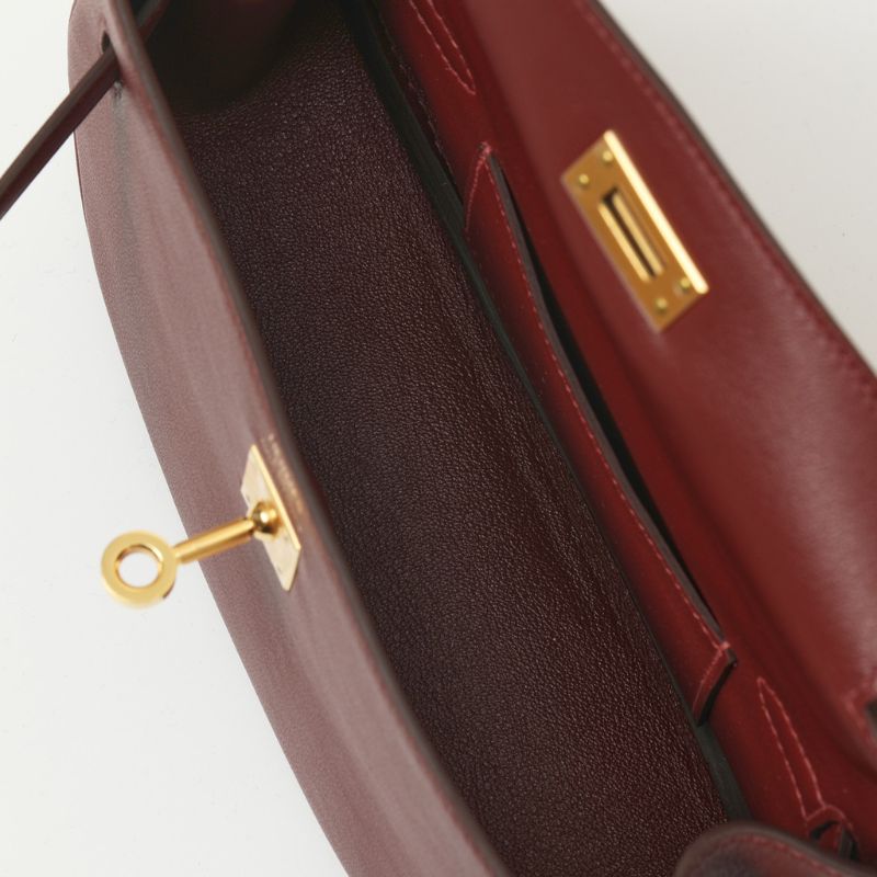 Hermes Kelly Pochette Courchevel Bordeaux Gold Bag