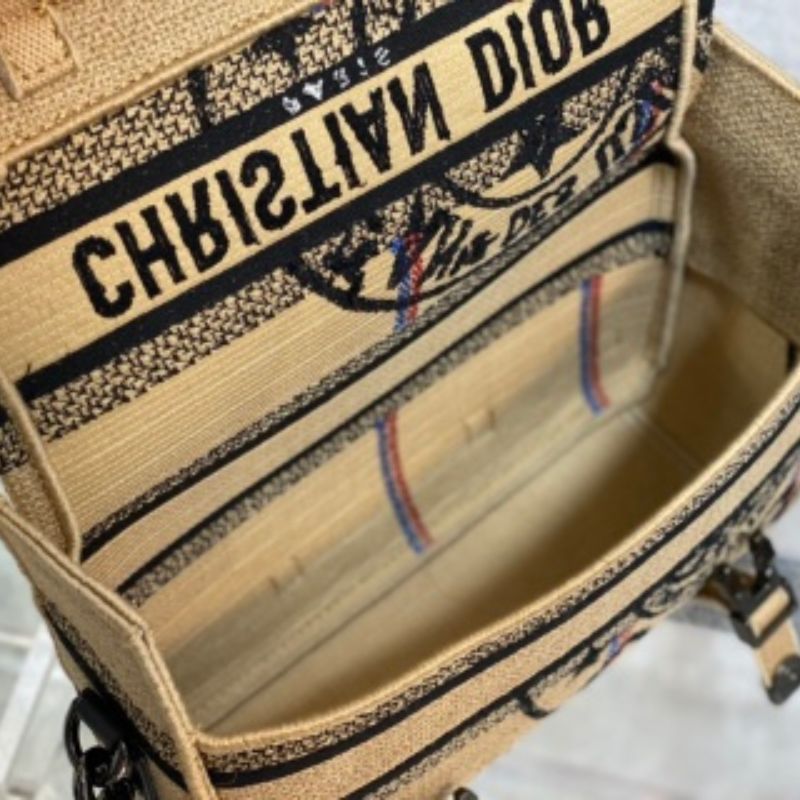 Jute Emblem Messenger Bag