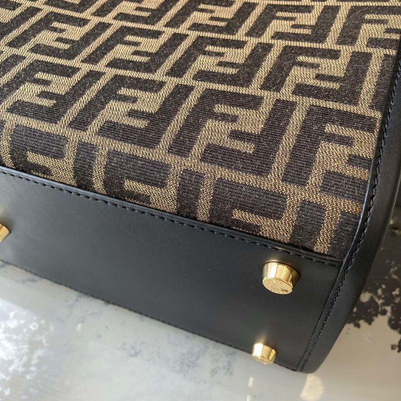 Fendi Sunshine Shopper Large Tote Bag