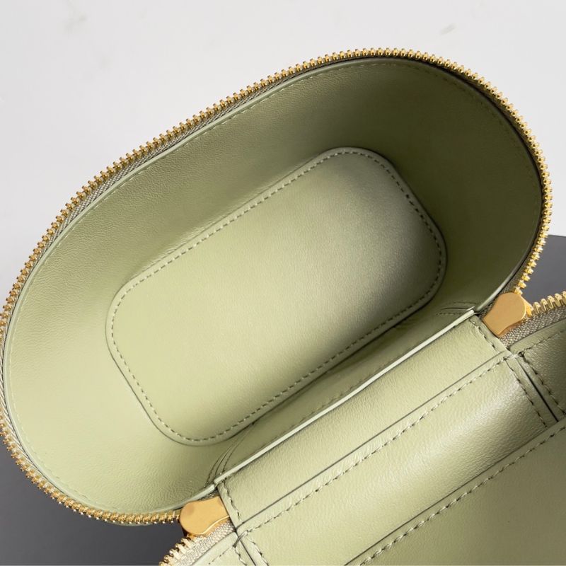 BV Bang Vanity Case Bag