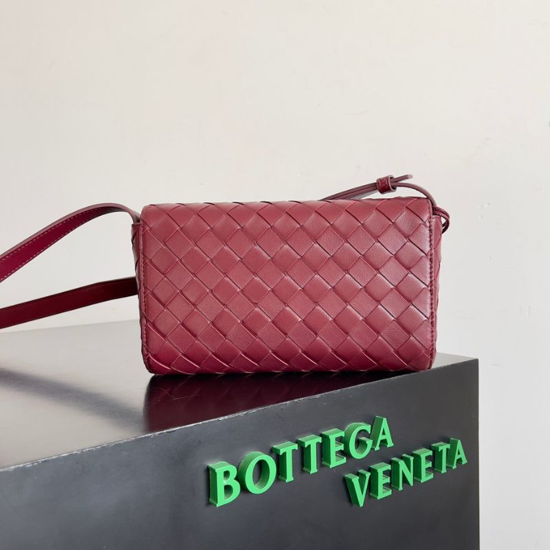 BV Mini Andiamo Crossbody Bag