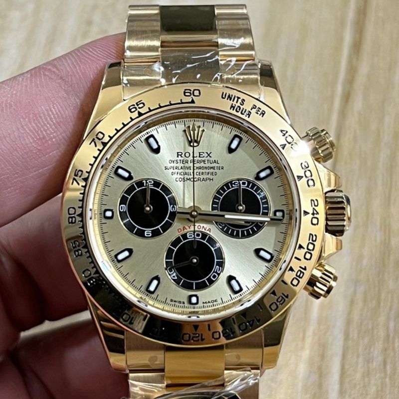 Rolex Daytona Yellow Gold Watch