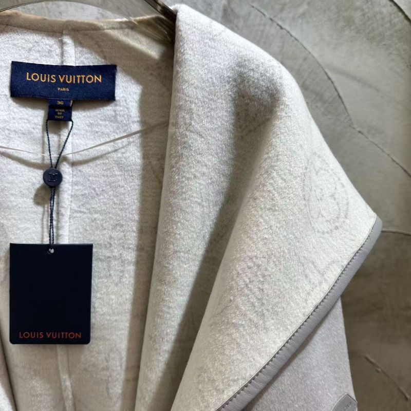LV Home Hollow Flower Wool Short Coat