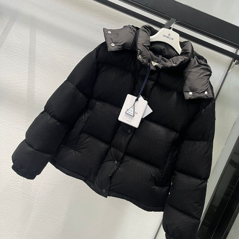 Moncler Ettore Short Hooded Down Jacket