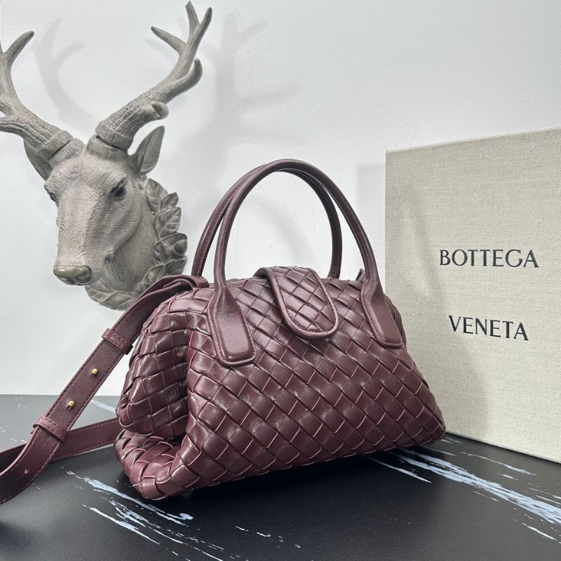 Bottega Veneta Lauren Teen Chain Bag