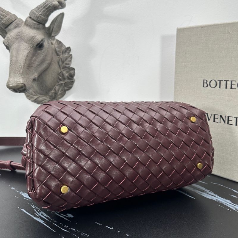 Bottega Veneta Lauren Teen Chain Bag