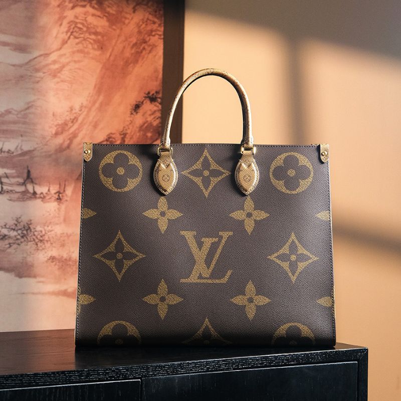 LV Onthego Tote Bag