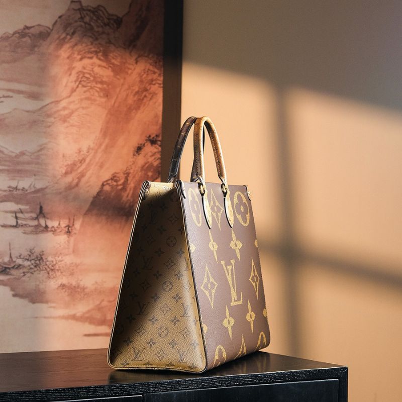 LV Onthego Tote Bag