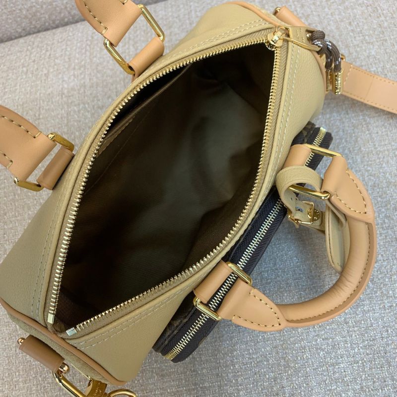 LV Keepall Bandouliere 25 Bag