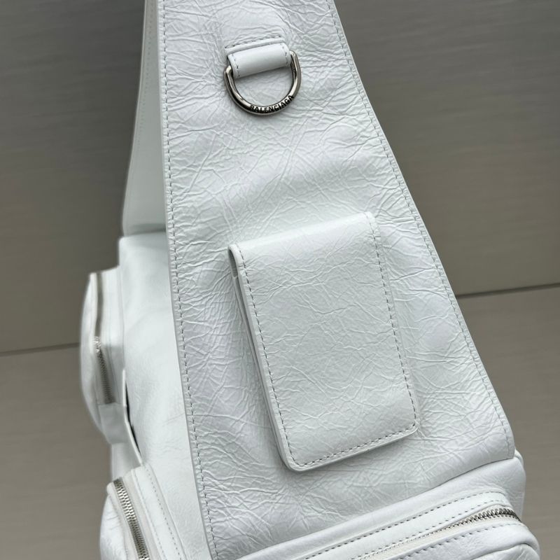 Balenciaga Women's Superbusy Large Sling Bag