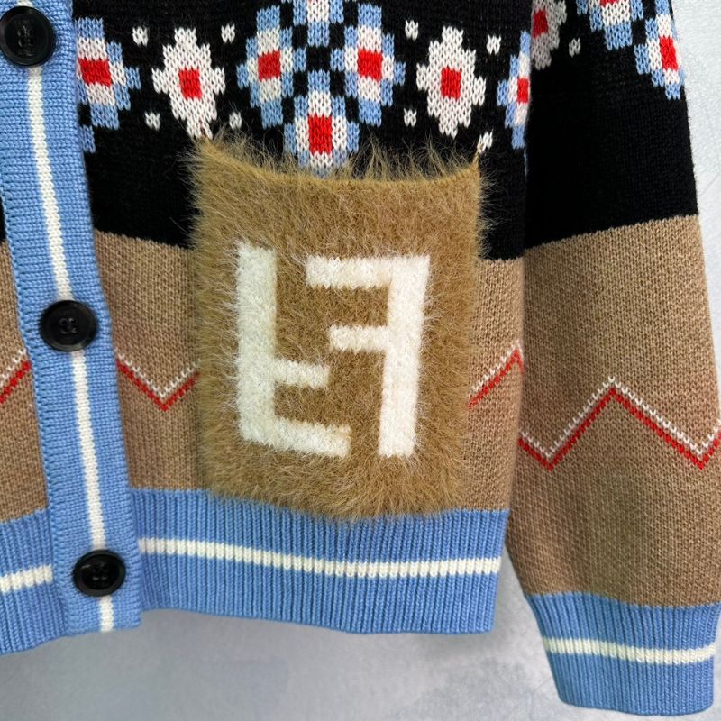 Fendi Retro V-Neck Letter Jacquard Cardigan