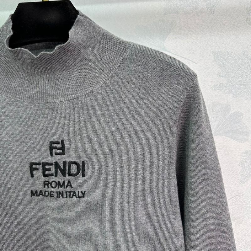 Fendi Early Autumn Knitted Long-Sleeved Top