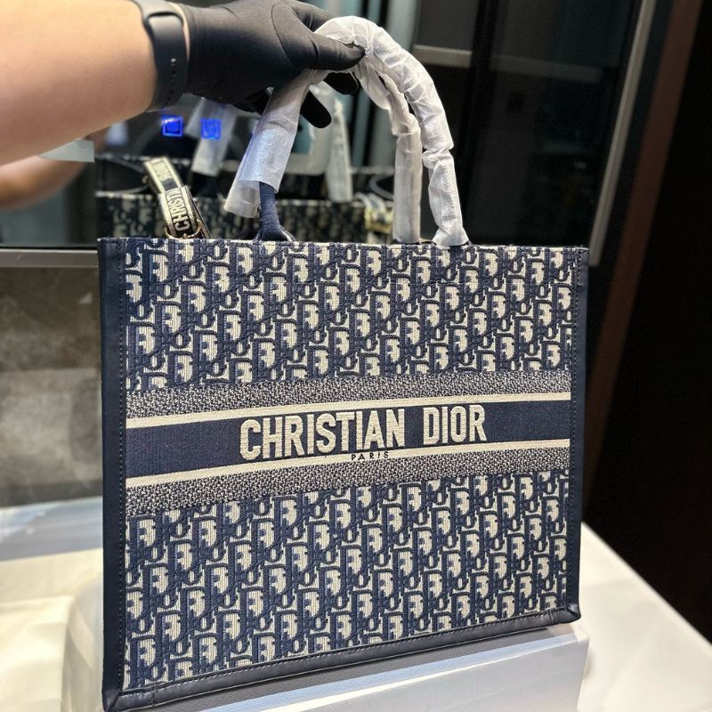 Dior Retro Elegant Tote Bag