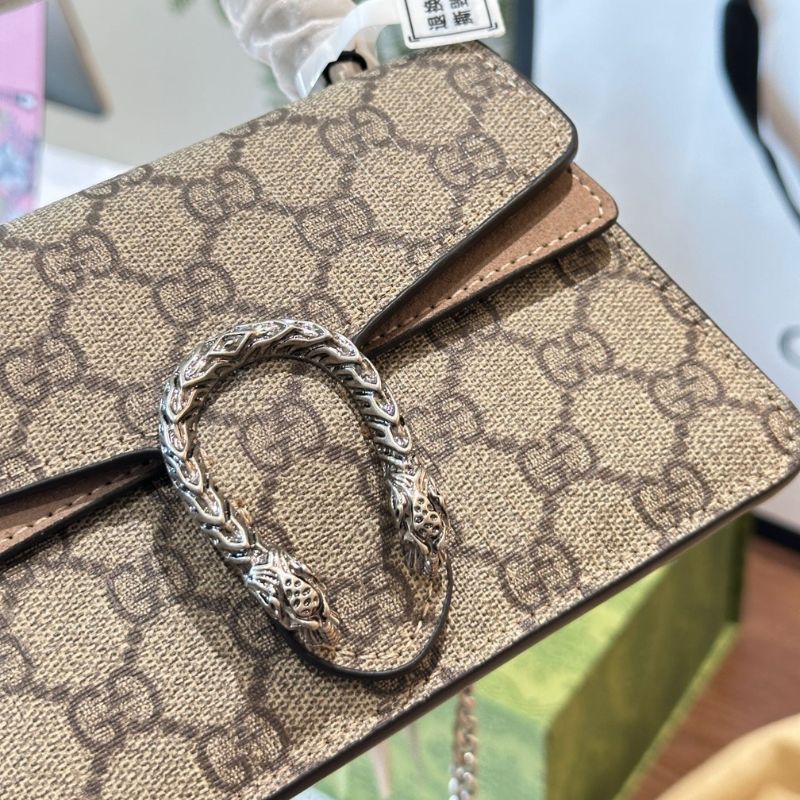 Gucci Mini Dionysus Retro Handbag