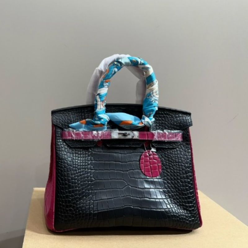 Hermes Elegant Commuter Kelly Bag