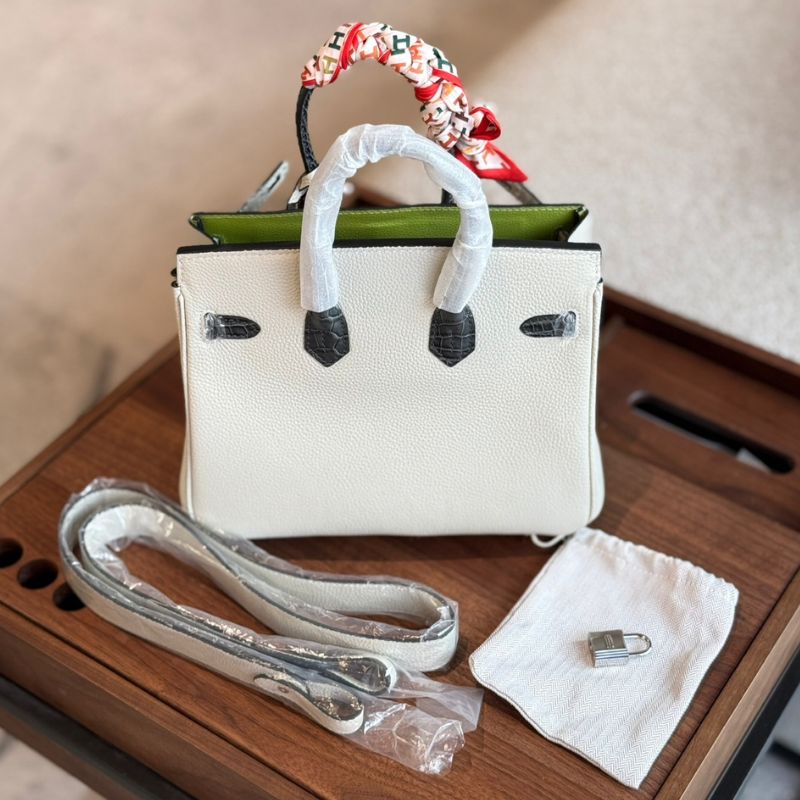 Hermès Chic Platinum Croc Leather Bag