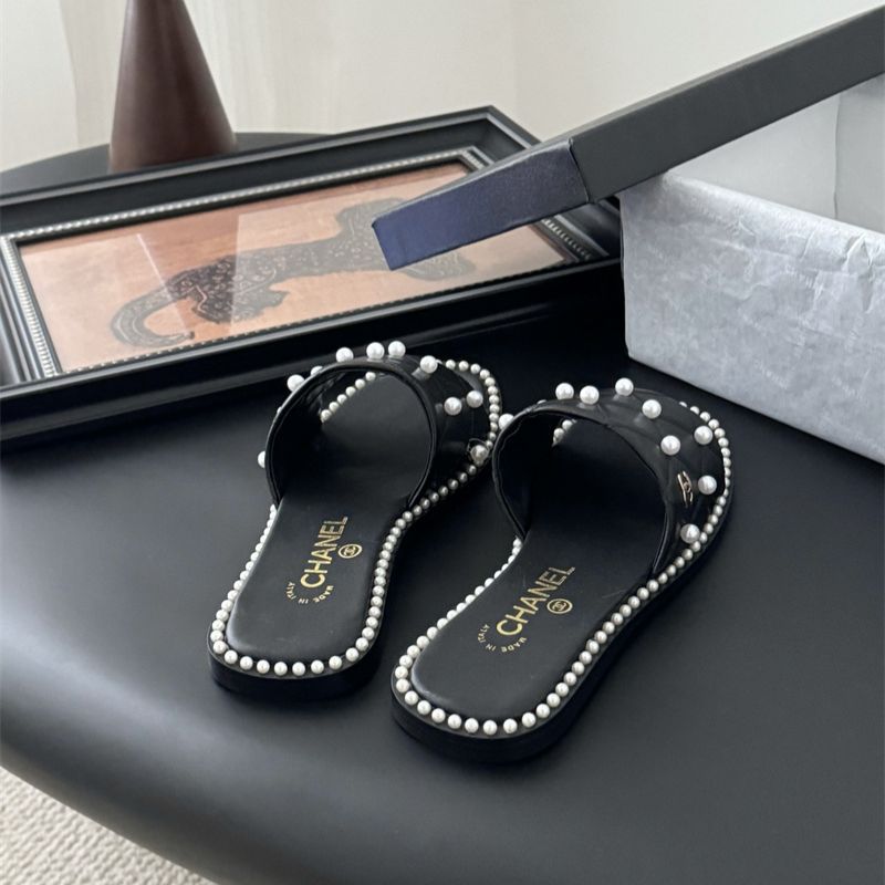 Chanel Pearl Slipper