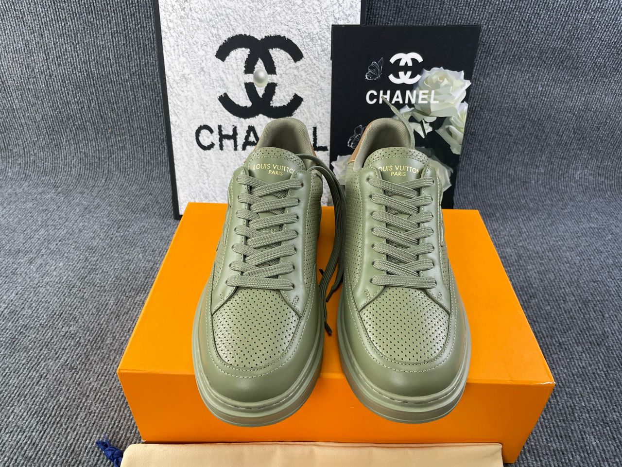Beverly Hills Sneaker