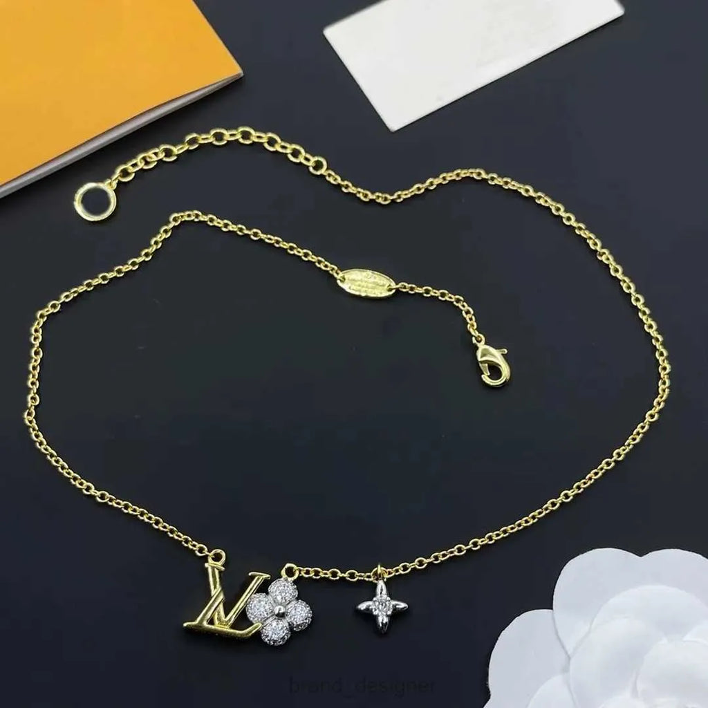Louis Vuitton Petit Necklace