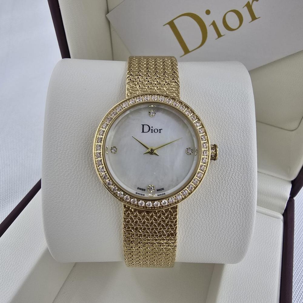 La D de Dior Satine