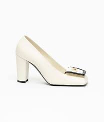 Chanel Pumps  ivory & black