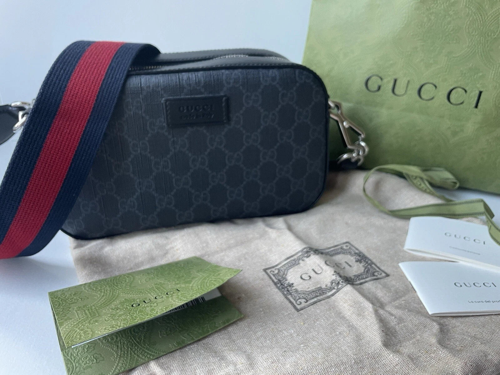 Gucci GG Supreme Shoulder Bag
