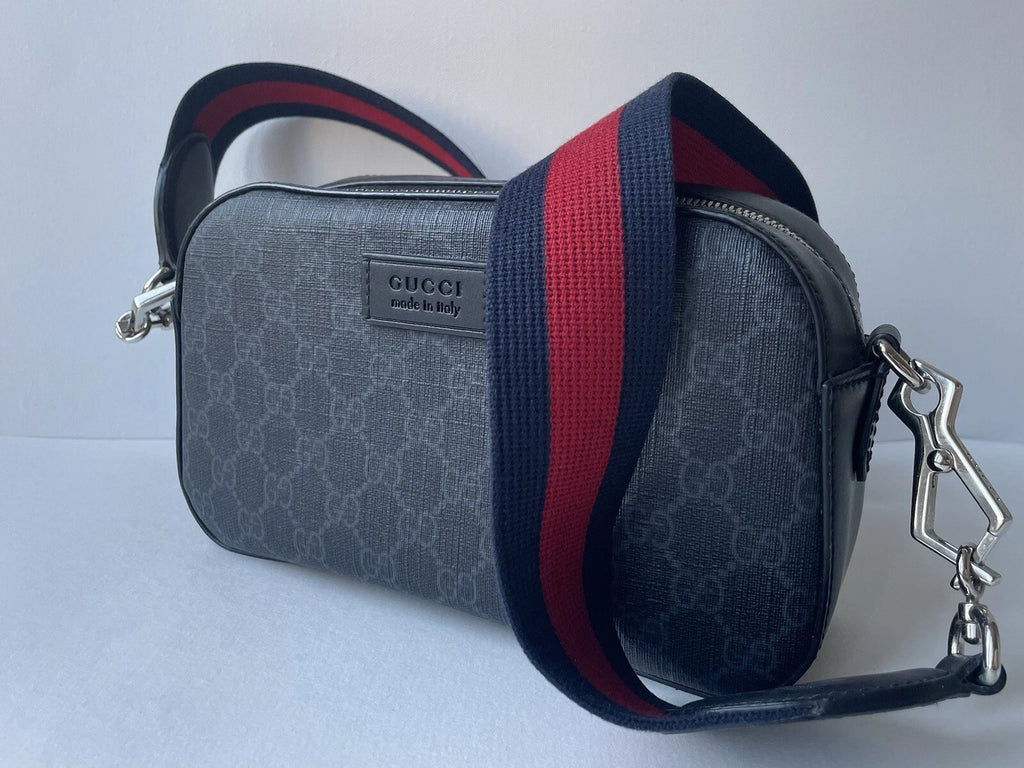 Gucci GG Supreme Shoulder Bag