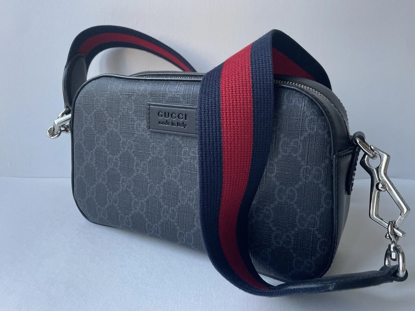 Gucci GG Supreme Shoulder Bag