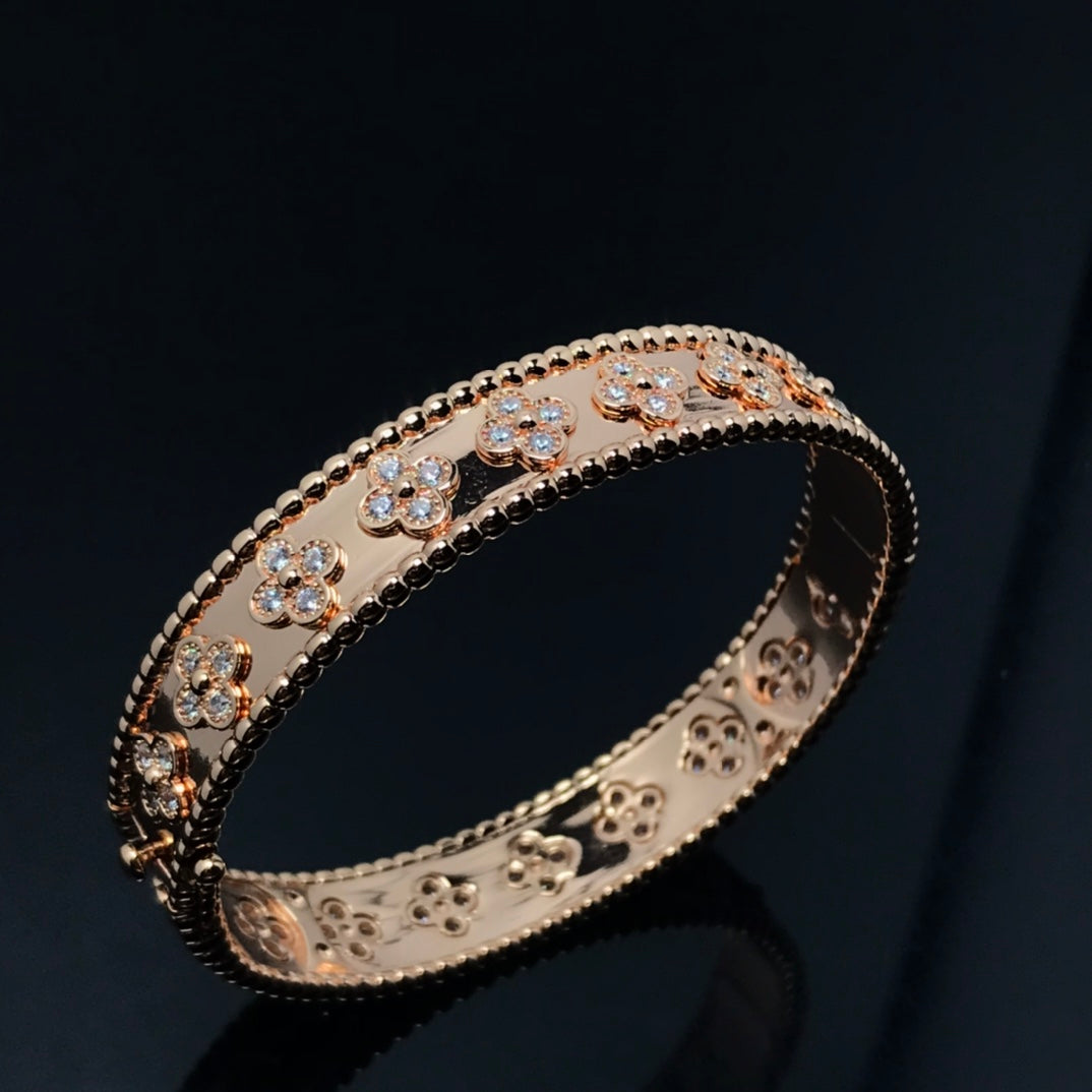 VCA Perlee Clover Bracelet